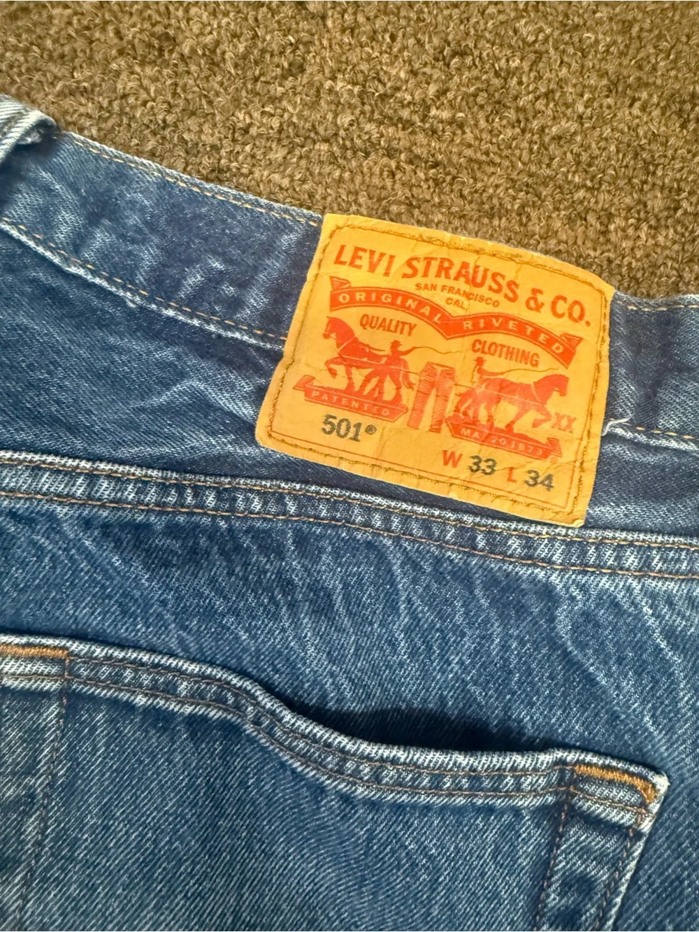 Levi’s 501 Original Button Fly Straight Leg Jeans W33 L34 Light Wash